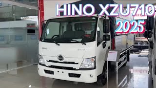 Xe Tải Hino 2 Tấn 4 XZU710L 2025 | Giá Hino 2T4 Mui Bạt | Hino 300 2T4