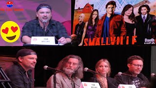 Smallville cast, Tom Welling &amp; Michael Rosenbaum greet fans at LA Comic Con 2021