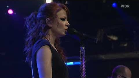 Garbage - Queer (Live)