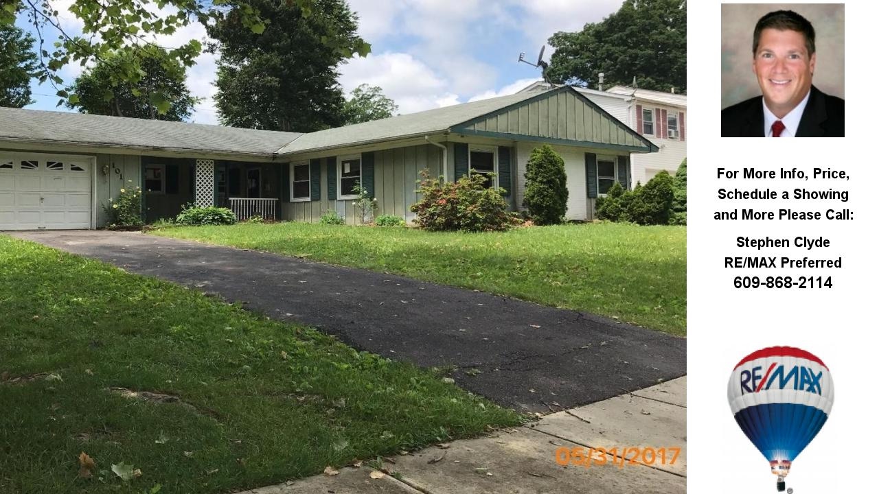 101 NIAGARA LANE, WILLINGBORO, NJ Presented by Stephen Clyde.