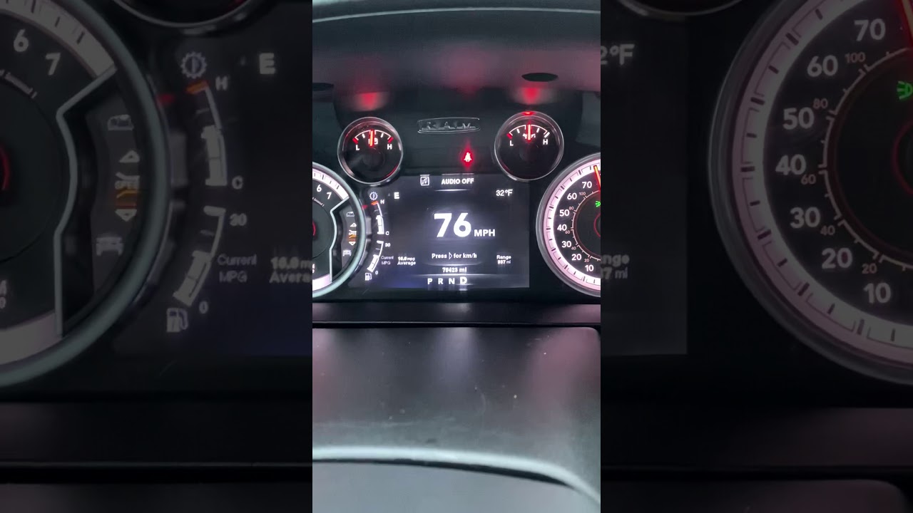 2014 ram cluster screen flicker - YouTube