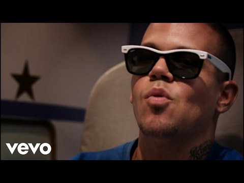 Calle 13 - Electro Movimiento (Clean Version)
