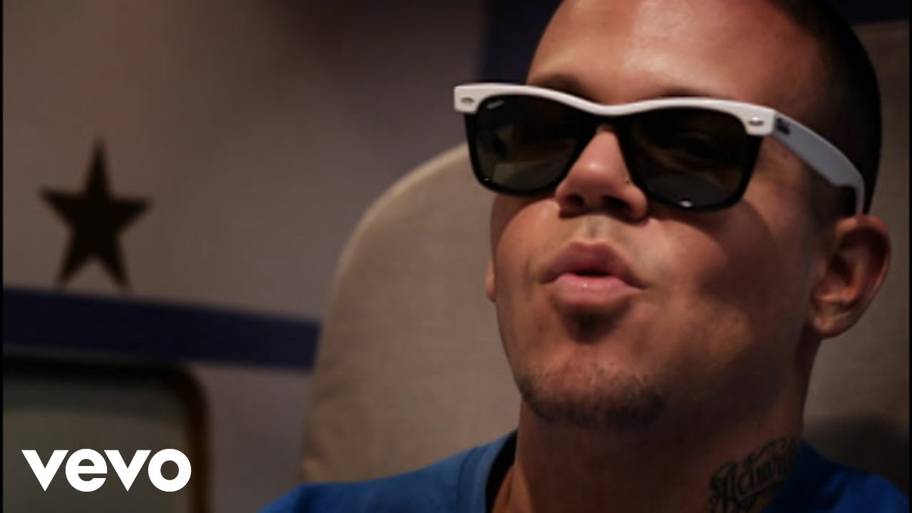 Calle 13 - Electro Movimiento (Clean Version)