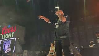 West Coast rappers legends Too Short, Warren G, & DJ Quik rip it at halftime of Raiders/Packers MNF