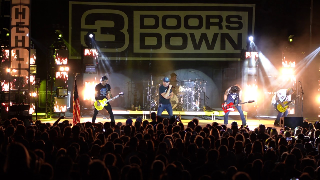 Down концерт. Three Doors down концерт. 3 Doors down us and the Night. Believer 3 Doors down. L7 концерт.