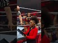 Lola Vice cashes in mid-match