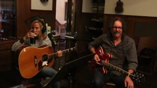 Sheryl Crow & Jeff Trott in the Studio - Tunes, Beer... & the Chump Award! (Sept 2016)