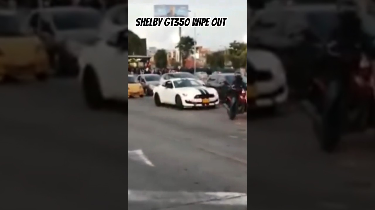Shelby Mustang Gt-350 loses Control! 😲 