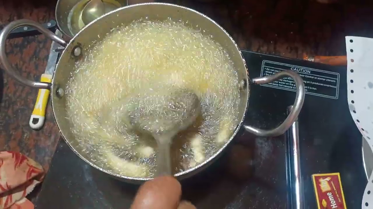 मूंग दाल के नमक पारे, मूंग दाल भल्ले .सबसे नरम दही वड़ा ,होली की चाट |क्रिस्पी नाश्ता कई दिनों तक खाए