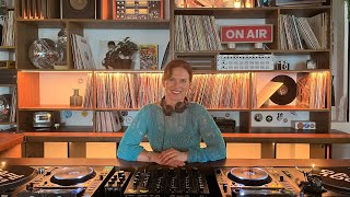 DJ Emma | Radio 1001 | Soulful and Deep House Mix | 31.08.23
