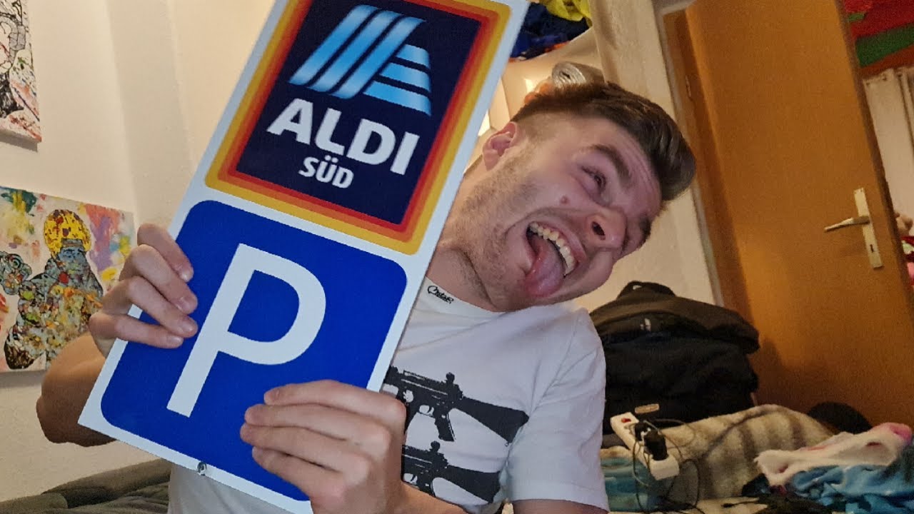 Fanpost zusammen mit dem Max auspacken