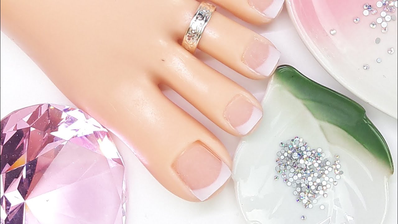 Detalle 39+ imagen french uñas acrilicas en los pies 