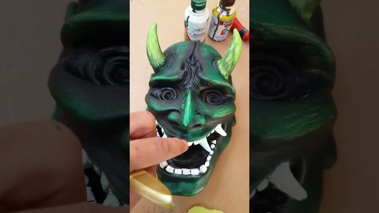 painting ONI mask 👹
