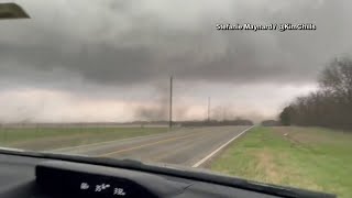 Strong storms cause damage in Texas