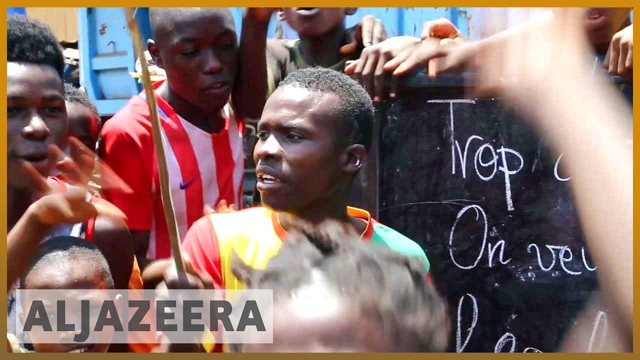 🇬🇳 غينيا تتعرض لضغوط لتلبية مطالب المعلمين المضربين | الجزيرة الإنجليزية