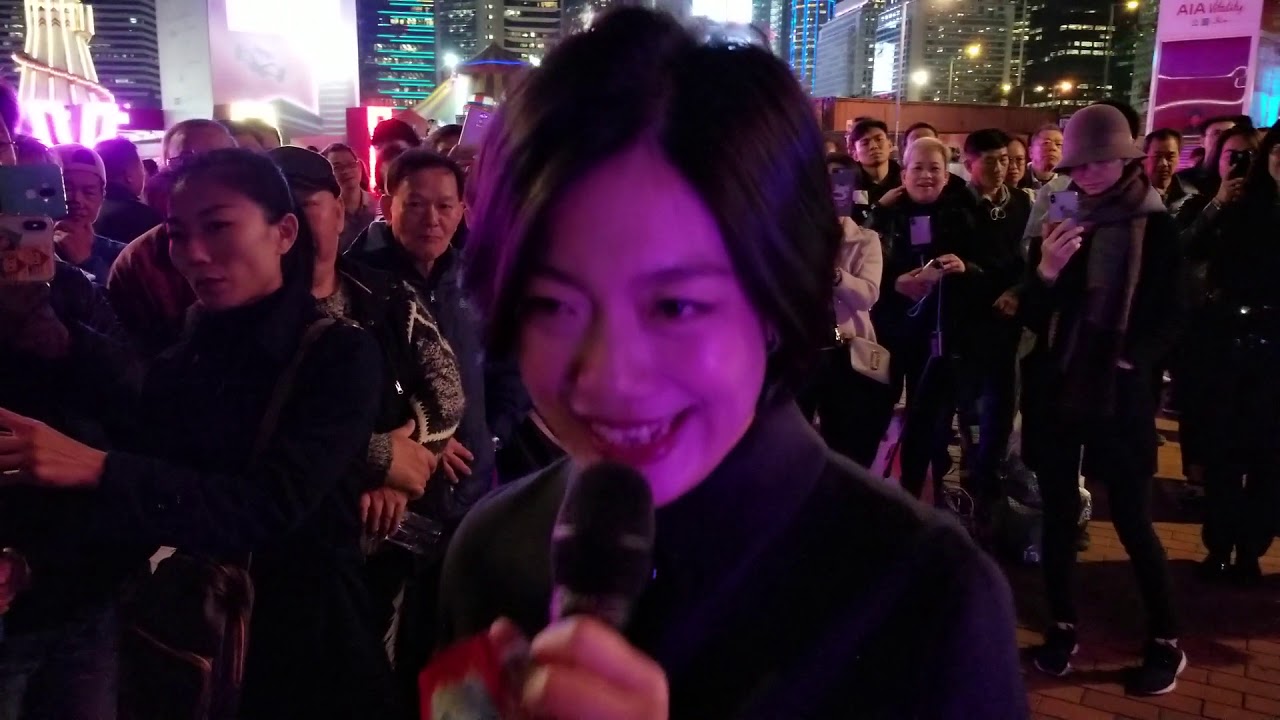 街頭天后 龍婷  甜蜜蜜(收🌷) 自作多情 今宵多珍重(國) 新鴛鴦蝴蝶夢 中環10號碼頭(摩天輪) 18/12/28 Stacey Long