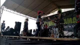 Bakiak oi live at maju bersama4