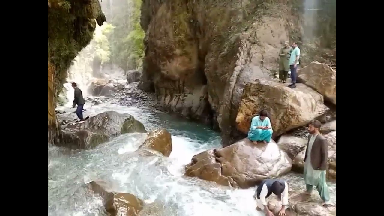 umbrella waterfall track details