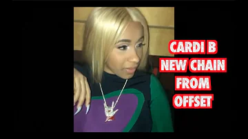 CARDI B SHOWS OFF NEW DIAMOND CHAIN FROM OFFSET