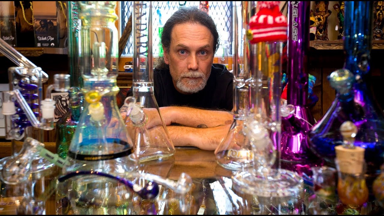 Pot Owner London pot shop owner talks about marijuana legalization - YouTube