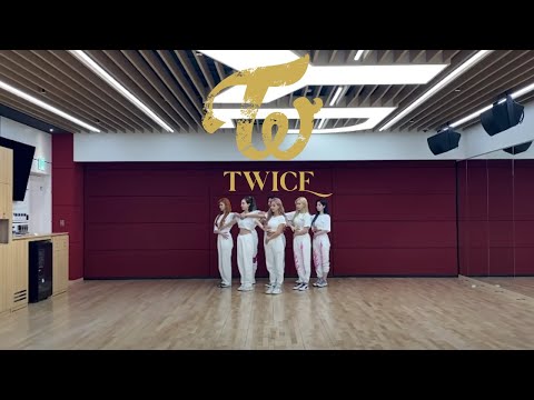 I added random songs to TWICE's More & More choreography