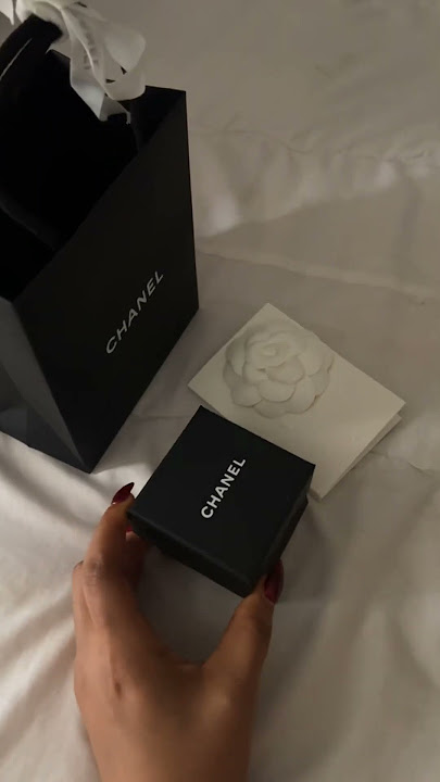 Unboxing these cute Chanel earrings #unboxing #unboxingvideo #chanel