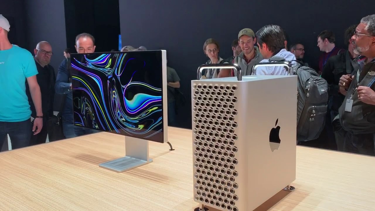 First Look Apple’s new Mac Pro YouTube