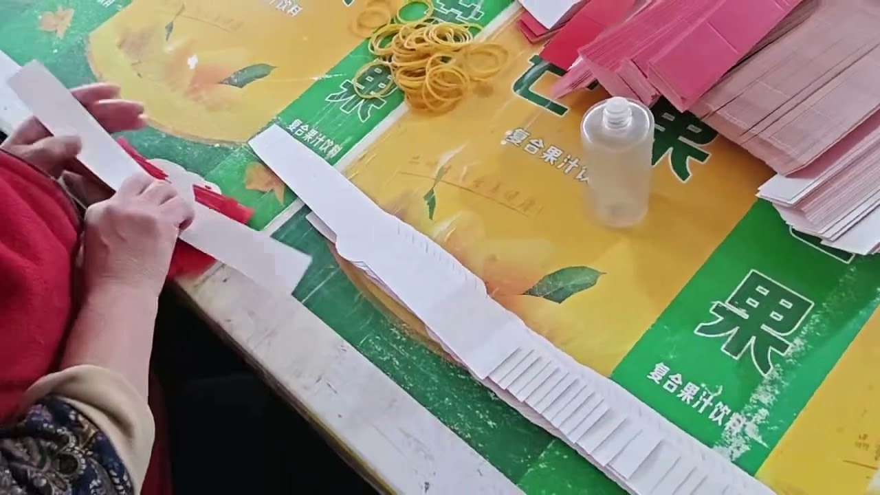 Handmade glued boxes process 