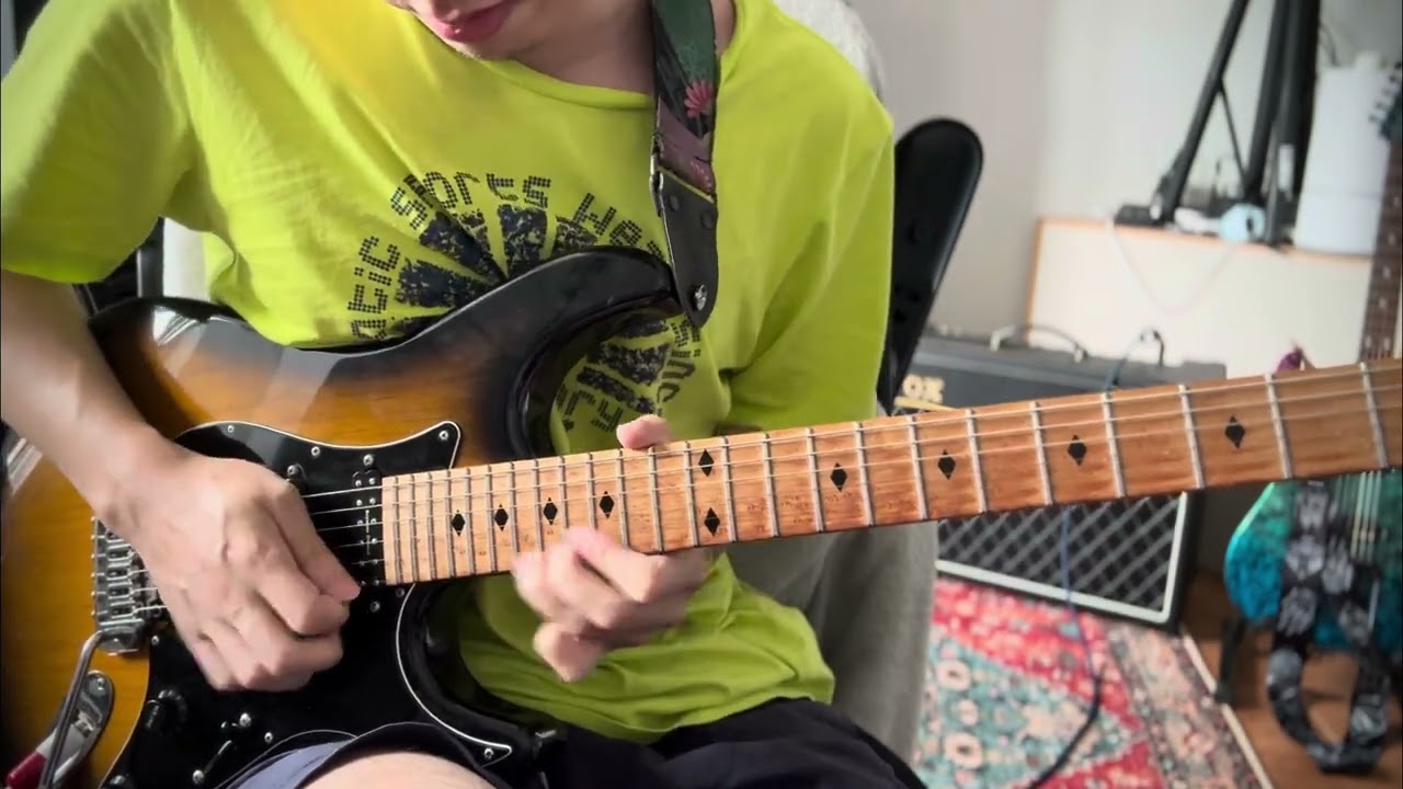 Joyfully Guthrie Govan Style Improvise