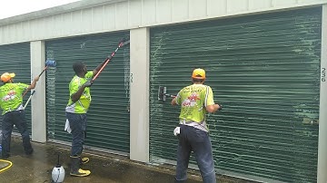 How to clean a self storage facility
