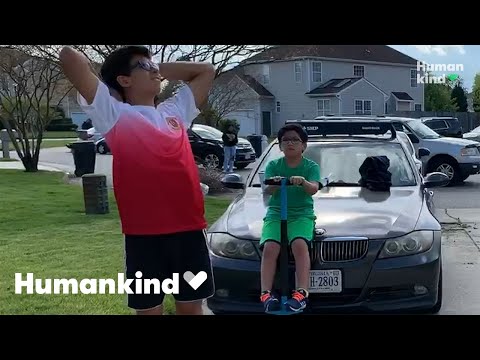 Teen sees bright colors for the first time | Humankind