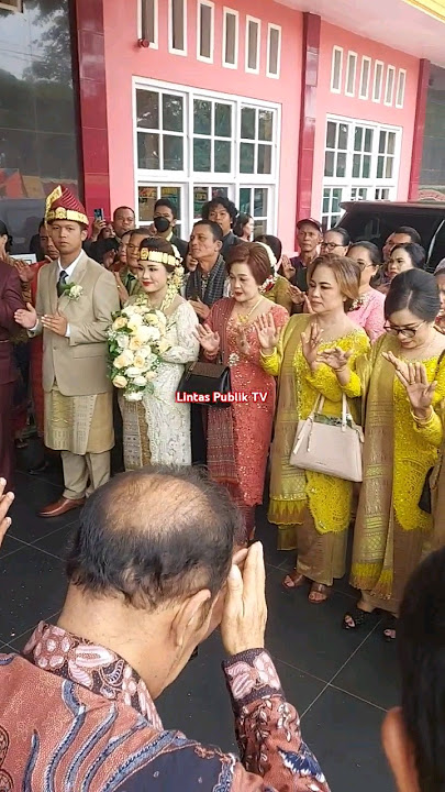 ADAT BATAK WEDDING SOMBA MARHULA-HULA BARA SITOHANG & MAWAR SILALAHI #wedding #danautoba #batak