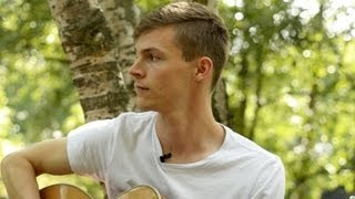 TOM BEM - 'Pass It On' - LIVE in Hyde Park 'Acoustic Session' - LF8 Music
