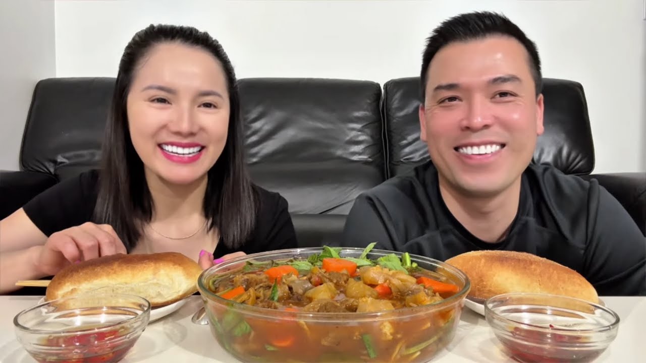 Bánh Mì Bò Kho Ăn Mừng Lễ Phục Sinh Em XinMời CảNhà Ạ