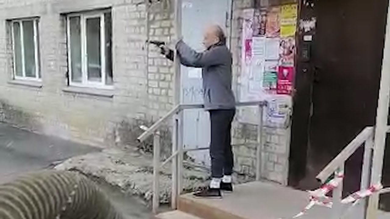 отжали квартиру. расстрелял коллекторов. вышибала рос коллектор. угорают над коллекторами. междуреченская опг коллекторов.