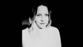 Ella van der Woude