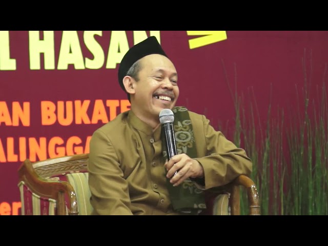 Lucunya tuduhan Bidah, Kisah Kiai Kampung berdebat dengan Ustadz Kuliah di Madinah - KH Nur Kholis class=