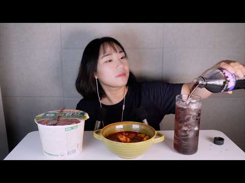 Bora Dal ASMR | Eating a little tteokbokki, snacking on lots of potato chips, and having a heart-...