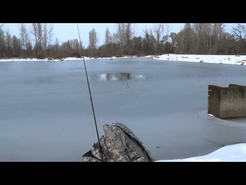 CLUB-MONADIRE.GE თევზაობა გაყინულ ტბაზე.