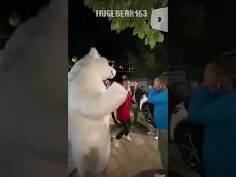 С нами ваши соседи точно не уснут!🥳 #белыймедведь #shorts #18лет #самара
