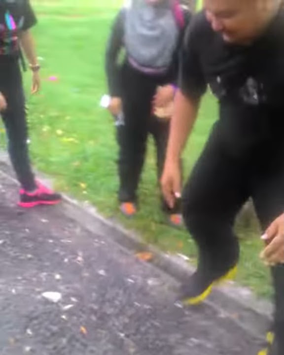 Bila org kopek kelapa malu kat monyet.. ini lah jadinya