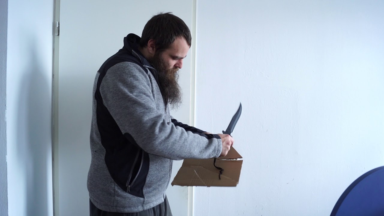 Testing a hardened steel knife 1 YouTube