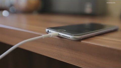 Your cellphone could be hacked while using a public USB charging station
