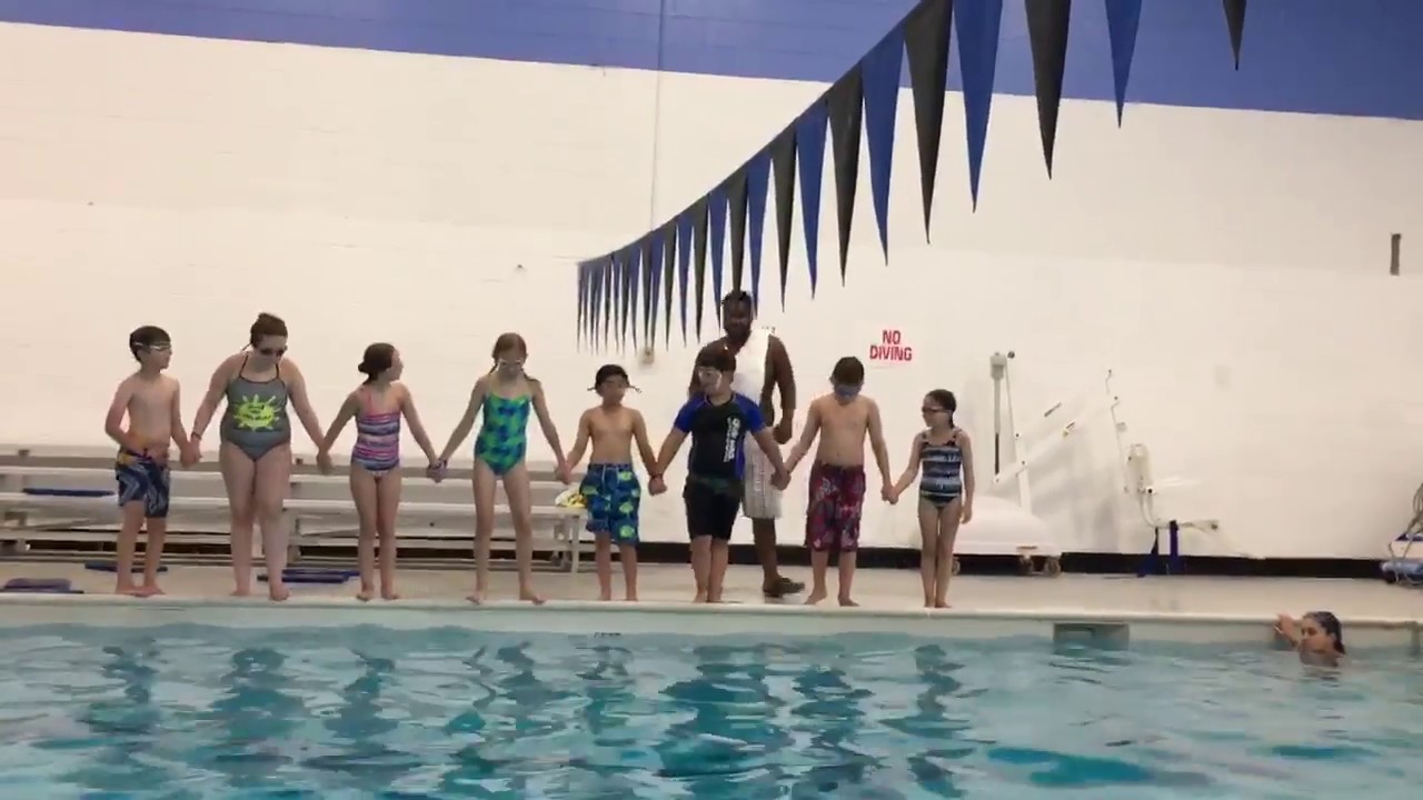 It's Swim Time at the JCCMW!