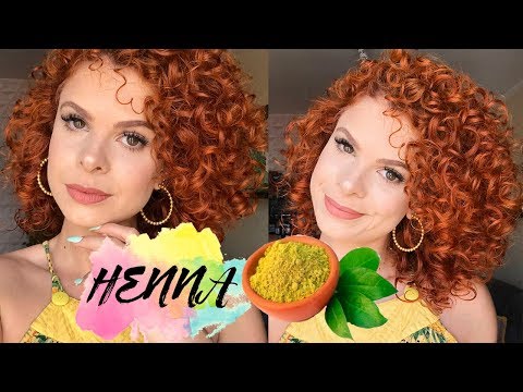 Vídeo: Como pintar o cabelo de vermelho (com fotos)