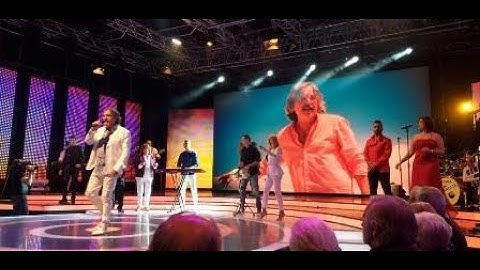 Mirnafox & Roberto Tomasi feat. Caiman - Cosa Rosa mia