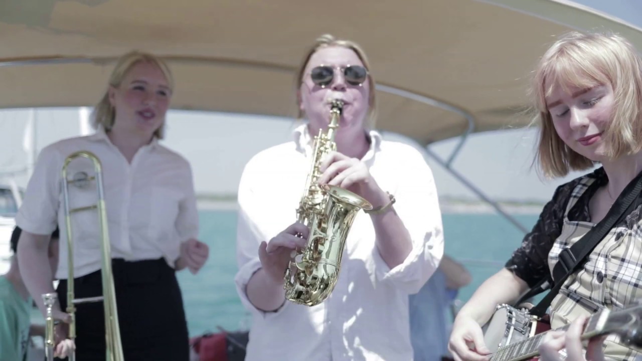 Blowing in the Swing with Carling Family  - "I've Found a New Baby"