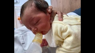 Clara Maria, Filha De Tatá Werneck E Rafael Vitti, Aparece Mamando E Encanta Internautas