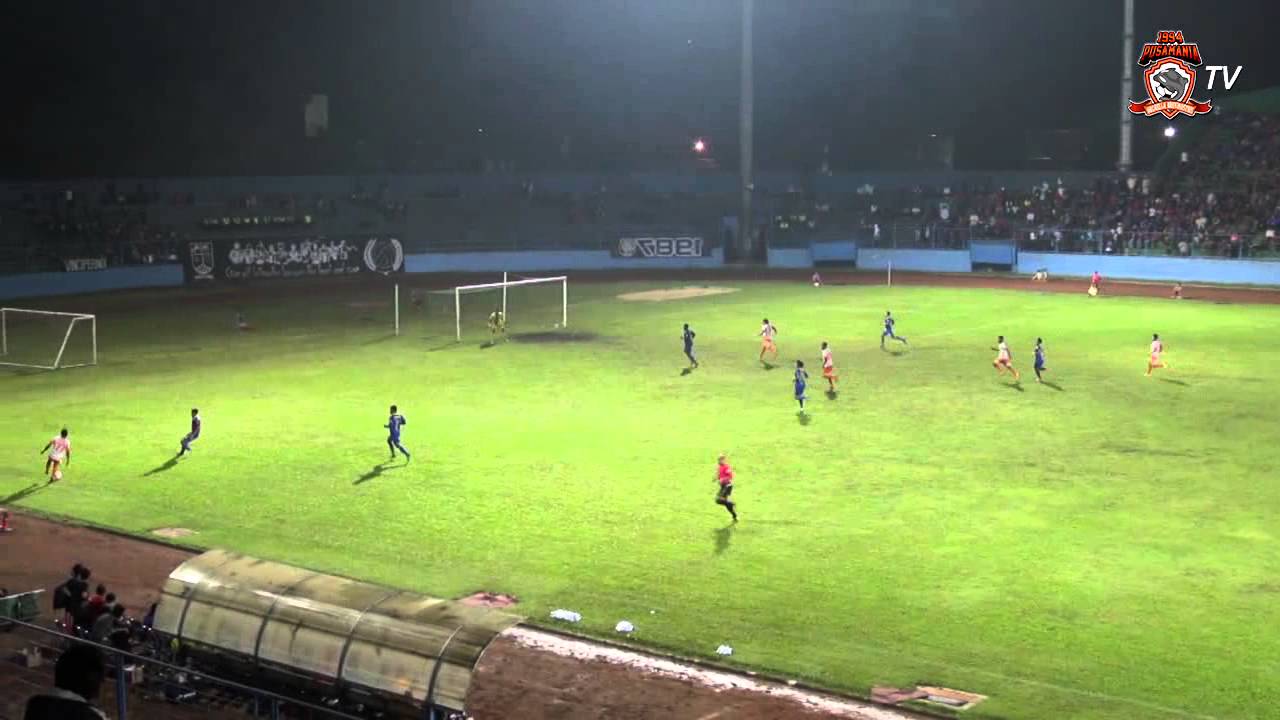 Friendly: Arema Cronus FC 3-0 Pusamania Borneo FC - YouTube