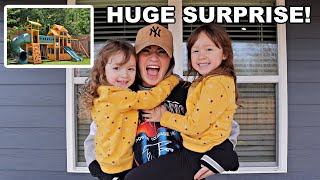 SURPRISING AVA &amp; STELLA WITH A HUGE PLAYSET!!!
